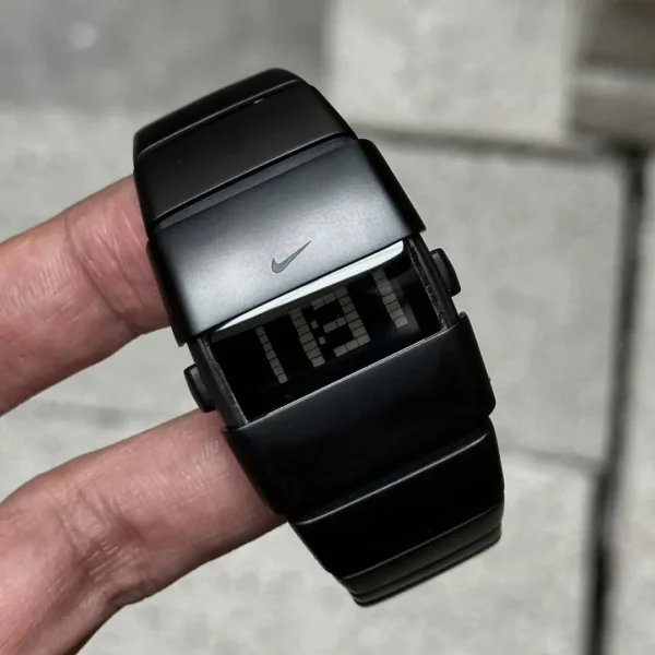 Nike D-line Digital Black