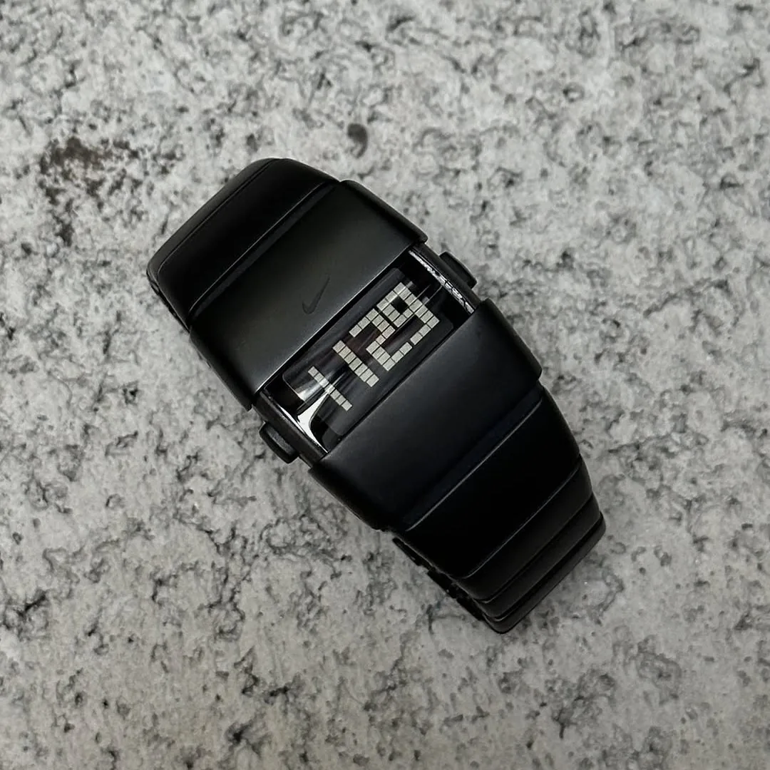 Nike D-line Digital Black