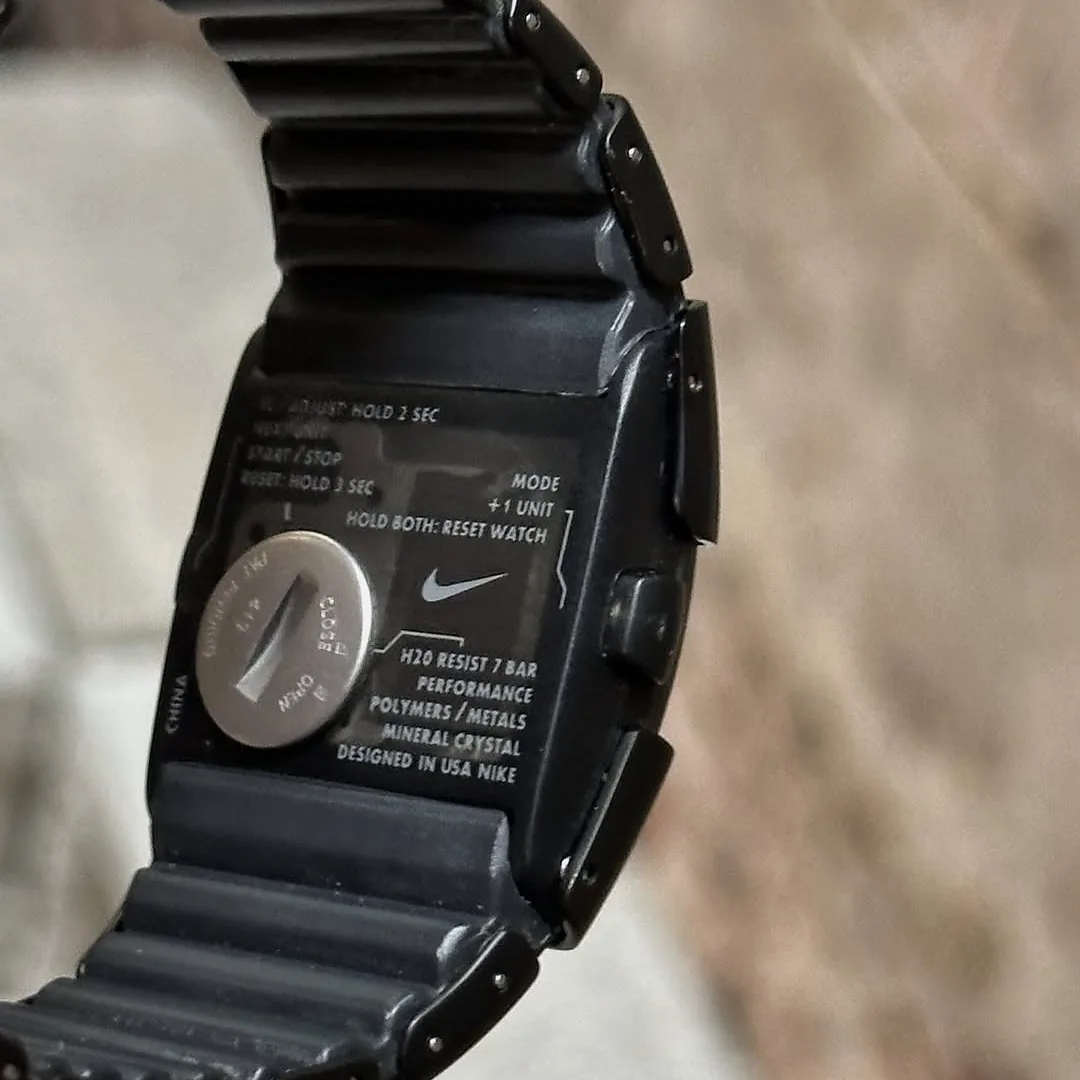 Nike D-line Digital Black